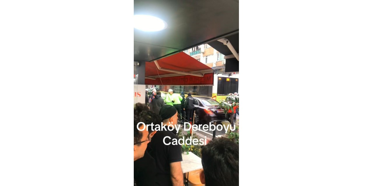 BEŞİKTAŞ’TA POLİS EKİPLERİNİN ‘DUR’ İHTARINA UYMAYAN SÜRÜCÜ ‘UYUŞTURUCU’ İLE YAKALANDI