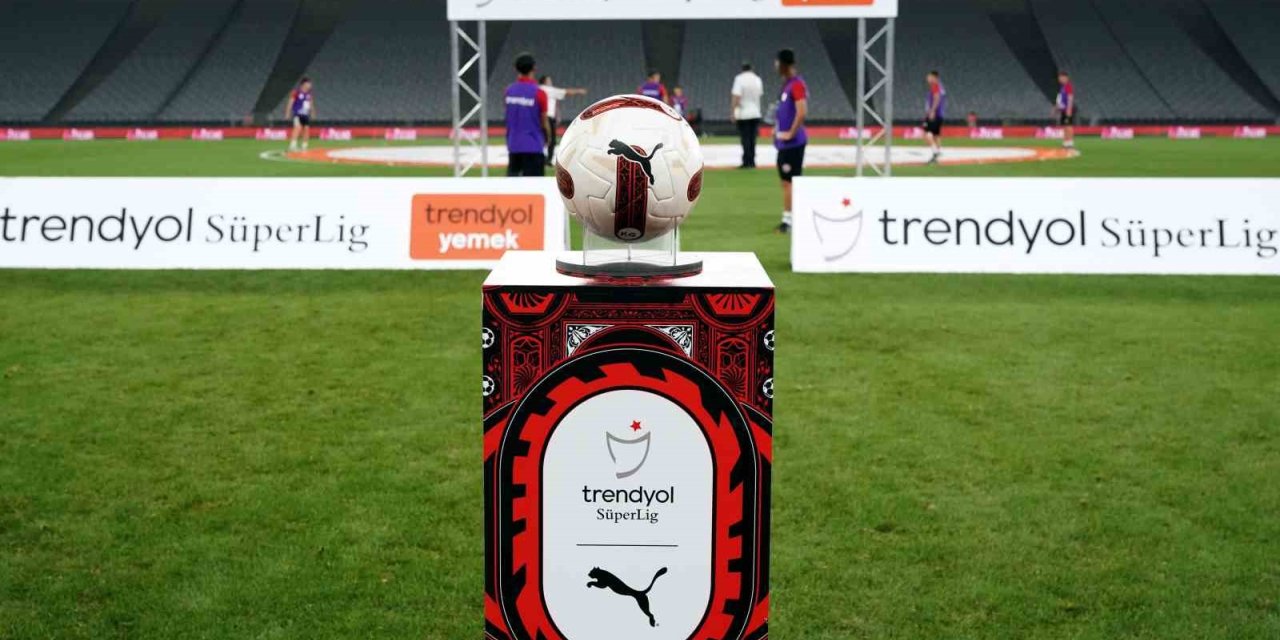 SÜPER LİG’DE GÜNÜN VAR HAKEMLERİ AÇIKLANDI