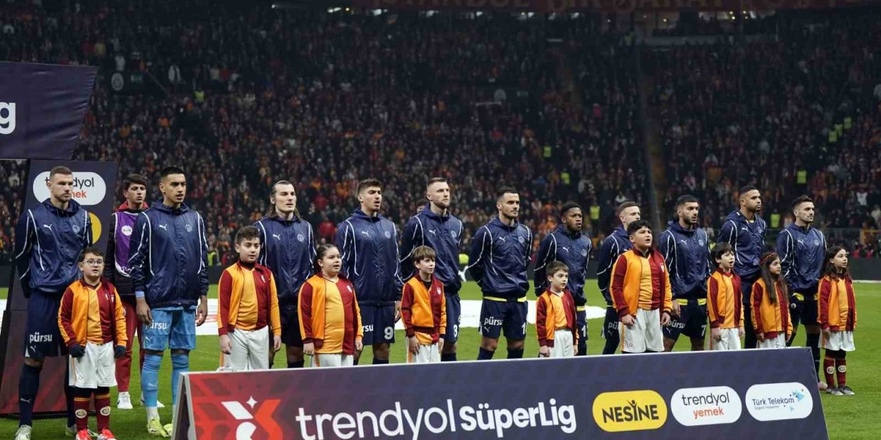 JOSE MOURİNHO’DAN DERBİDE 2 DEĞİŞİKLİK