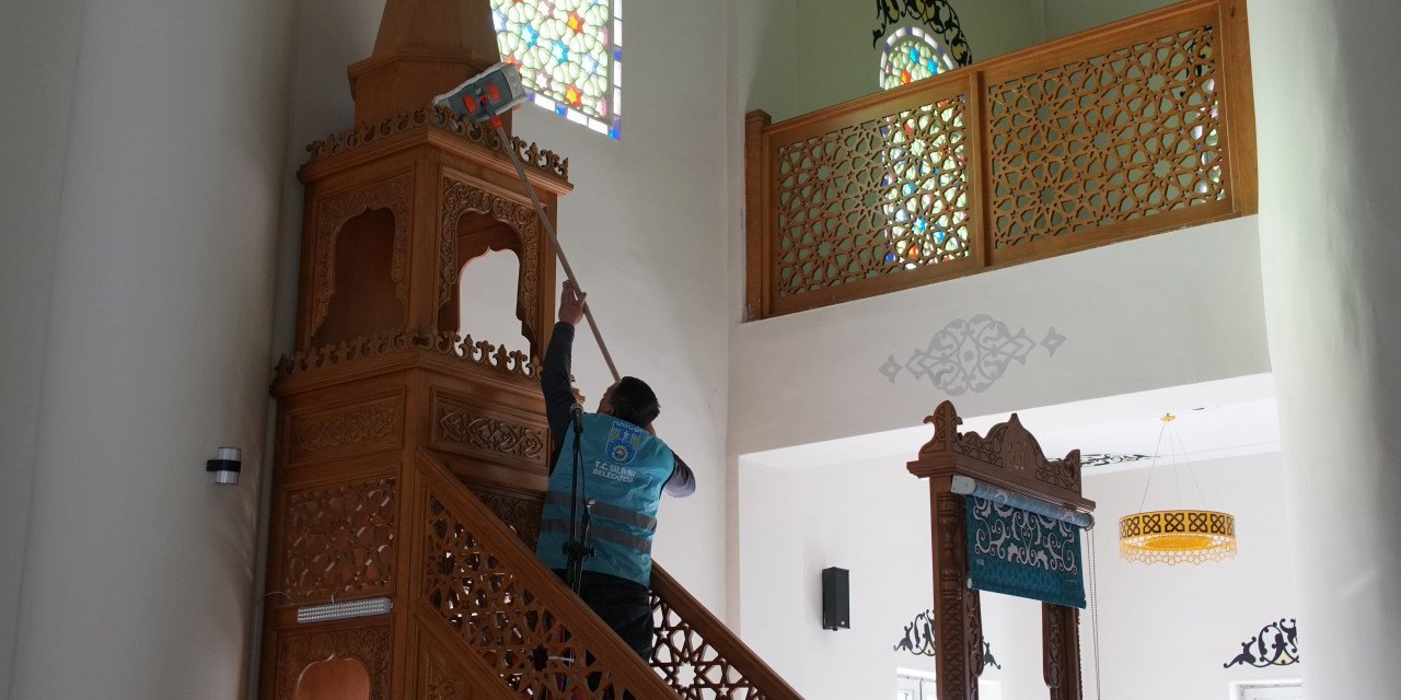 SİLİVRİ’DE CAMİLER RAMAZAN’A HAZIRLANIYOR