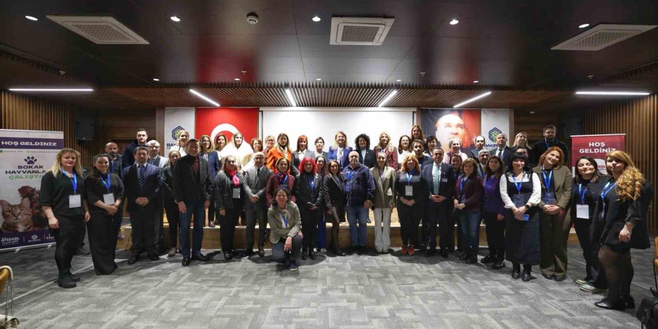 BAKIRKÖY BELEDİYESİ "SOKAK HAYVANLARI ÇALIŞTAYI" DÜZENLEDİ