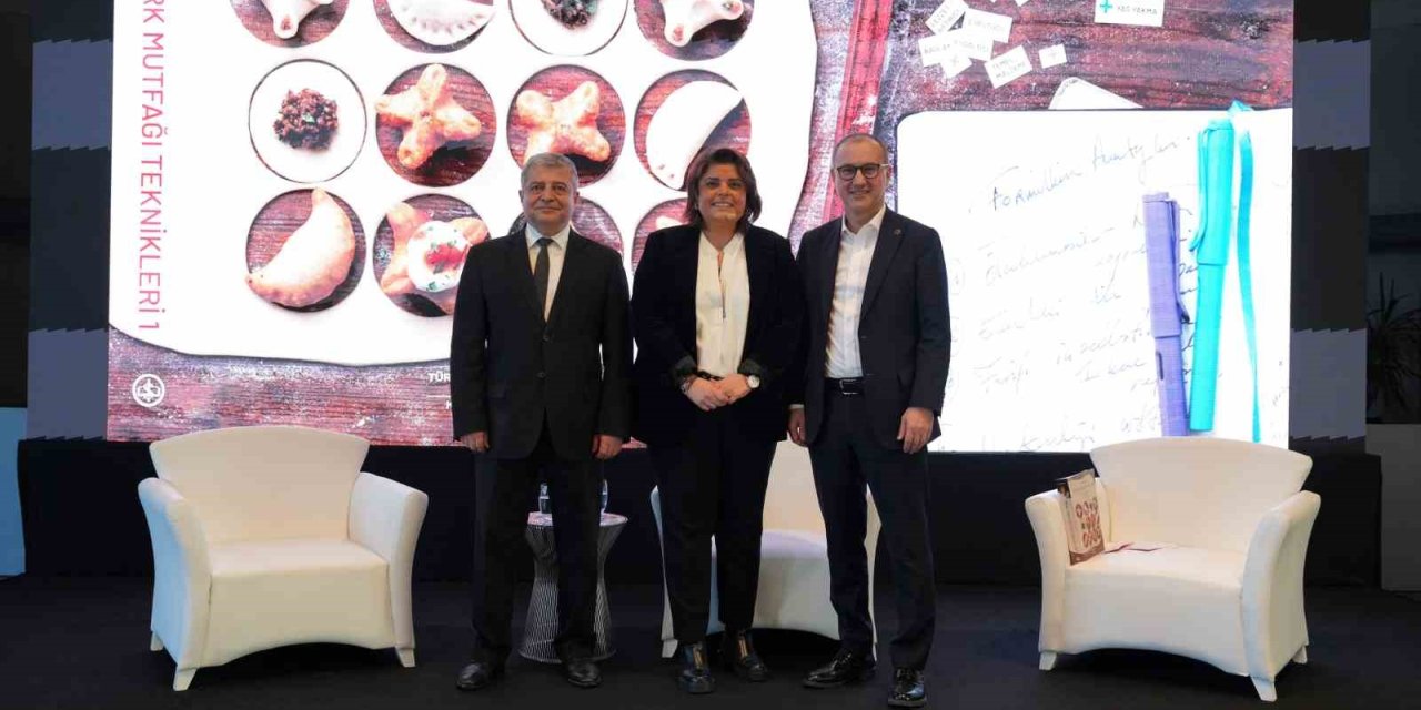 ‘MİRAS: TÜRK MUTFAĞI TEKNİKLERİ-1’ KİTABI OKUYUCULARLA BULUŞTU