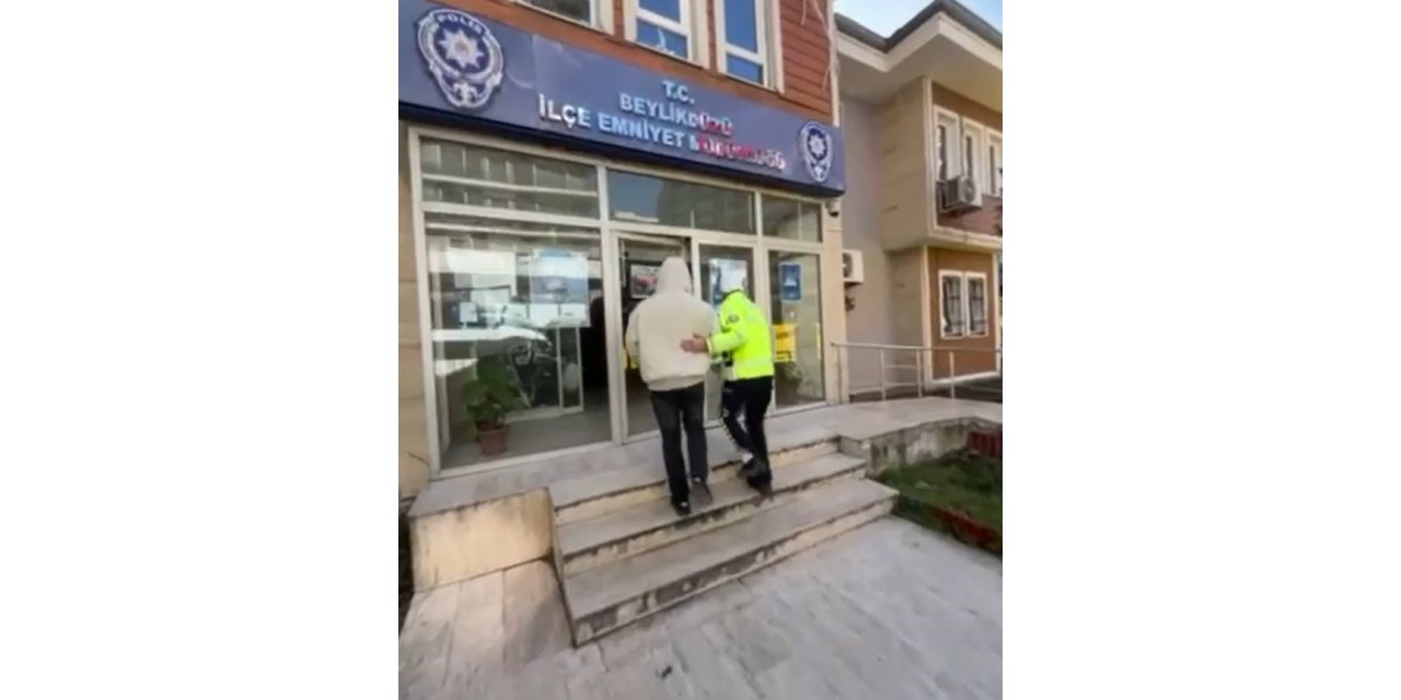 BEYLİKDÜZÜ’NDE TRAFİĞİ TEHLİKEYE DÜŞÜREN SÜRÜCÜ YAKALANDI