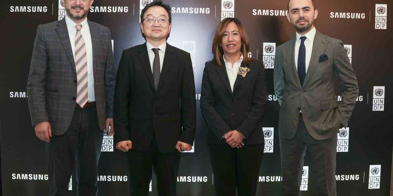 SAMSUNG VE UNDP TÜRKİYE INNOVATİON CAMPUS PROGRAMI İLE GENÇLERİ DİJİTAL ÇAĞA HAZIRLIYOR