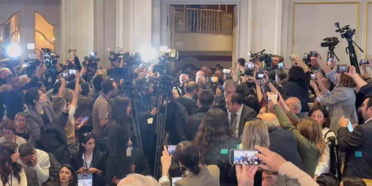 DEM PARTİLİ HEYETİN BASIN AÇIKLAMASINA YERLİ VE YABANCI BASINDAN YOĞUN İLGİ