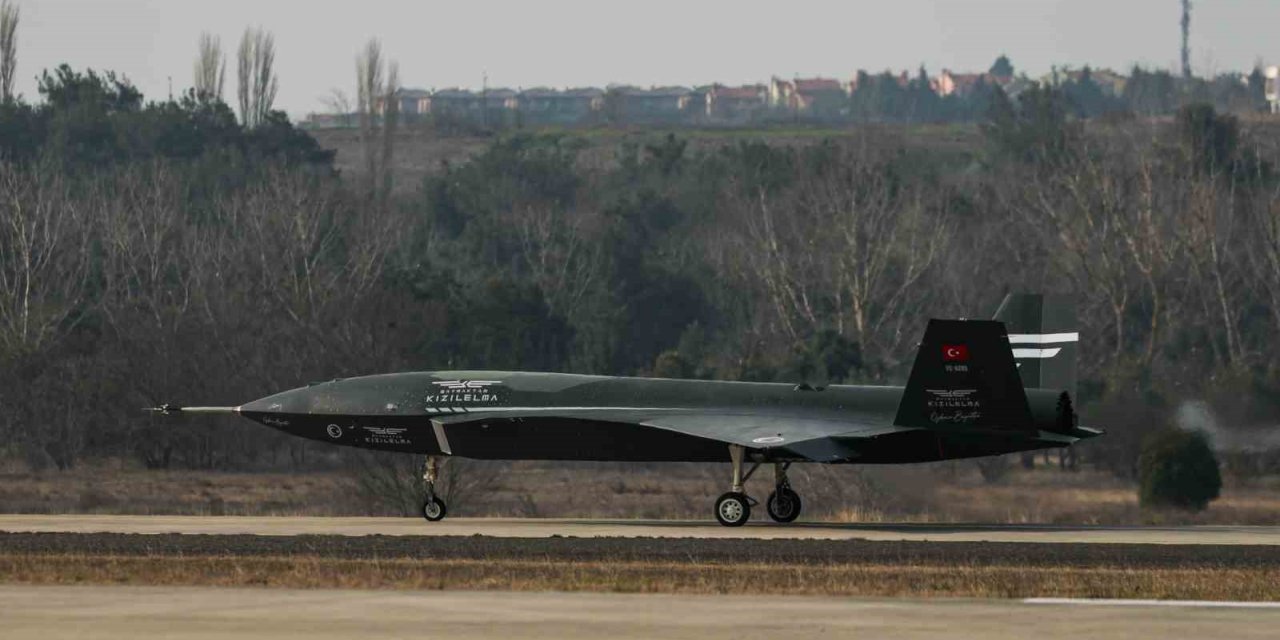 BAYRAKTAR KIZILELMA’NIN UÇUŞ TESTLERİ BAŞARIYLA DEVAM EDİYOR