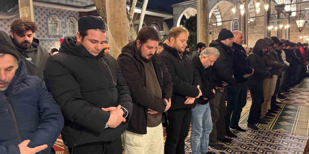 İSTANBUL’DA İLK TERAVİH HEYECANI