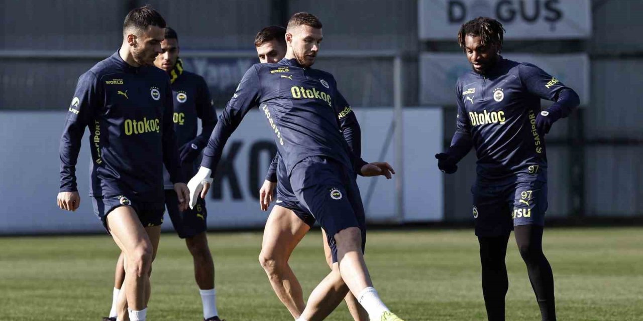 FENERBAHÇE, ANTALYASPOR MAÇI HAZIRLIKLARINI TAMAMLADI