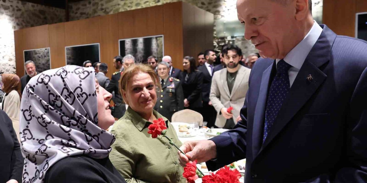 CUMHURBAŞKANI ERDOĞAN: "DEMİR YUMRUĞUMUZU DAİMA HAZIR TUTUYORUZ"