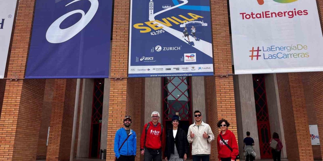 11. EKER I RUN’IN ŞAMPİYONLARI, SEVİLLA MARATONU’NDA TÜRKİYE’Yİ TEMSİL ETTİ