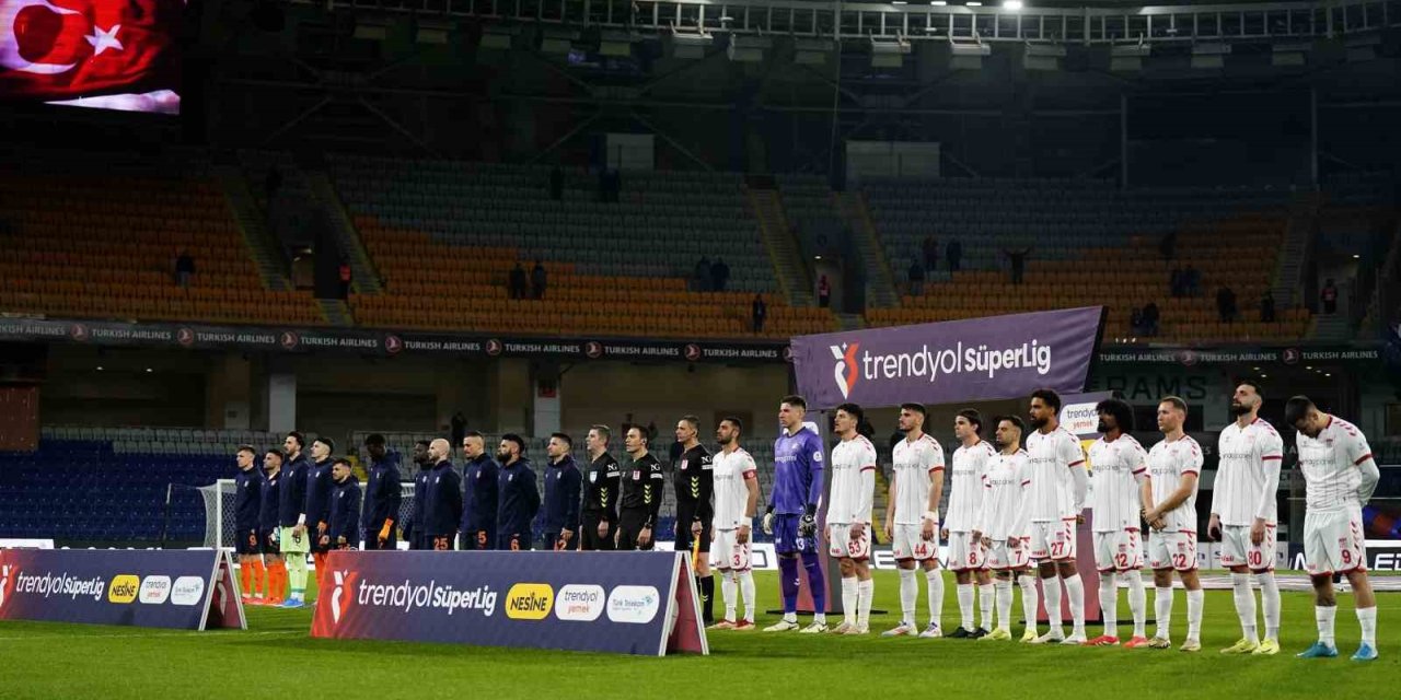 TRENDYOL SÜPER LİG: BAŞAKŞEHİR: 1 - SİVASSPOR: 0 (MAÇ DEVAM EDİYOR)