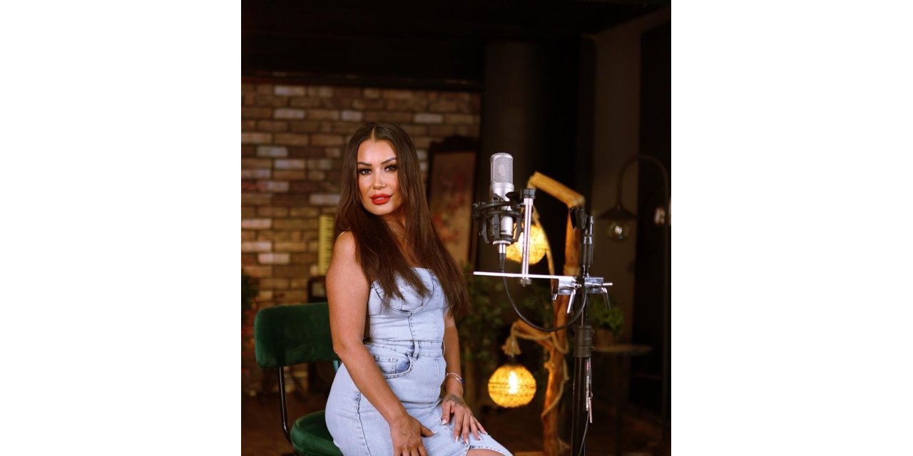 GÖZÜNÜ YÜKSEKLERE DİKTİ