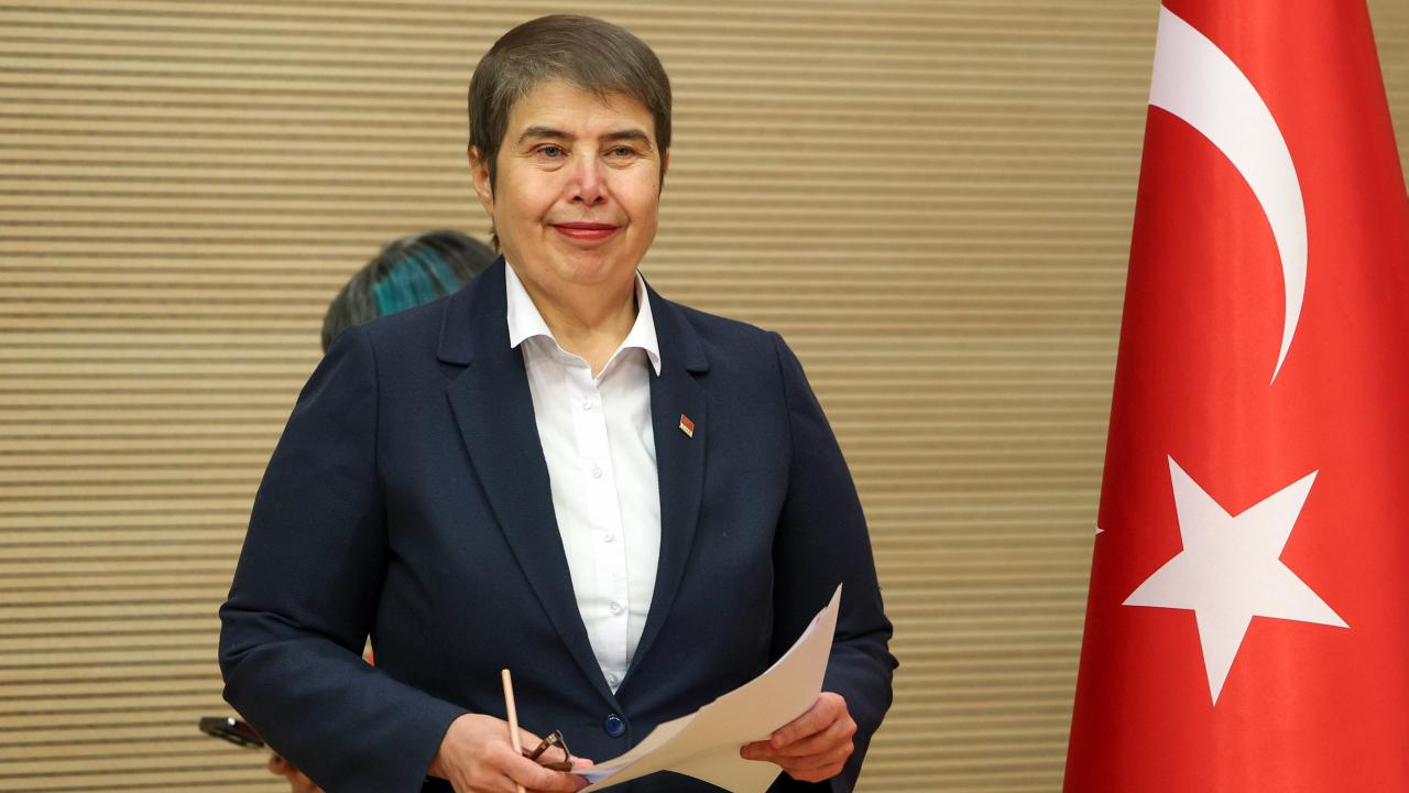 Zeliha Aksaz Şahbaz: HPV Aşısı, Bir An Önce Ulusal Aşı Takvimine Alınmalı