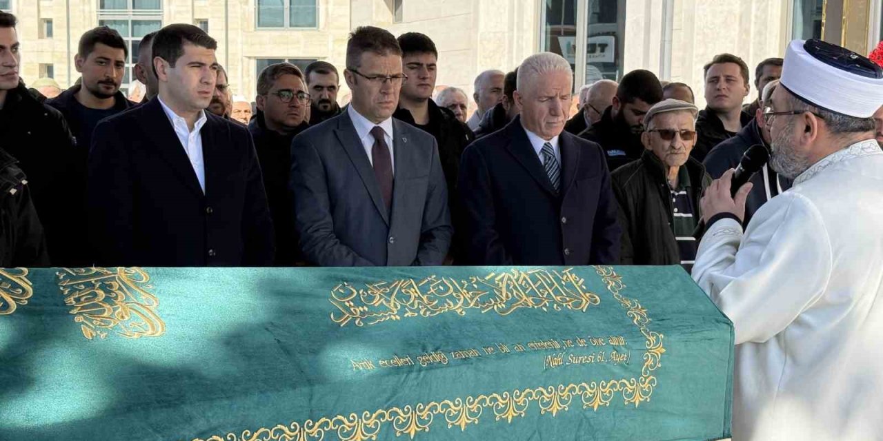 AVCILAR’DA KATLEDİLEN ANNE VE 3 ÇOCUĞU SON YOLCUĞUNA UĞURLANDI