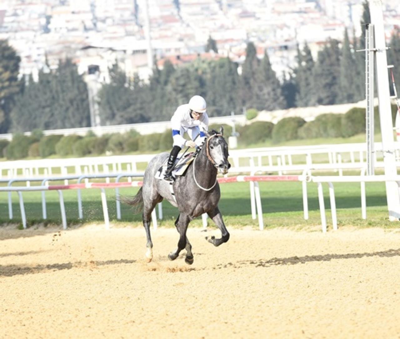 William Giraud Koşusu'nda birinciliğe Klein uzandı