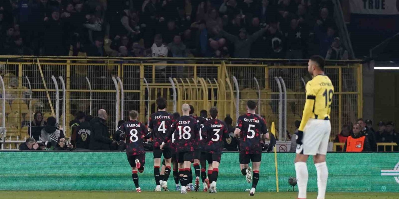 UEFA AVRUPA LİGİ: FENERBAHÇE: 1 - RANGERS: 2 (İLK YARI)