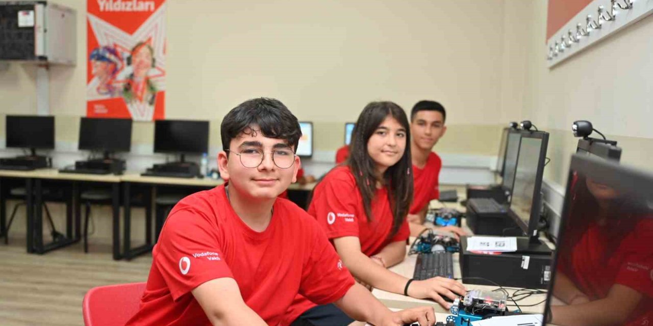 GLOBAL VODAFONE VAKFI’NDAN YAPAY ZEKÂ RAPORU