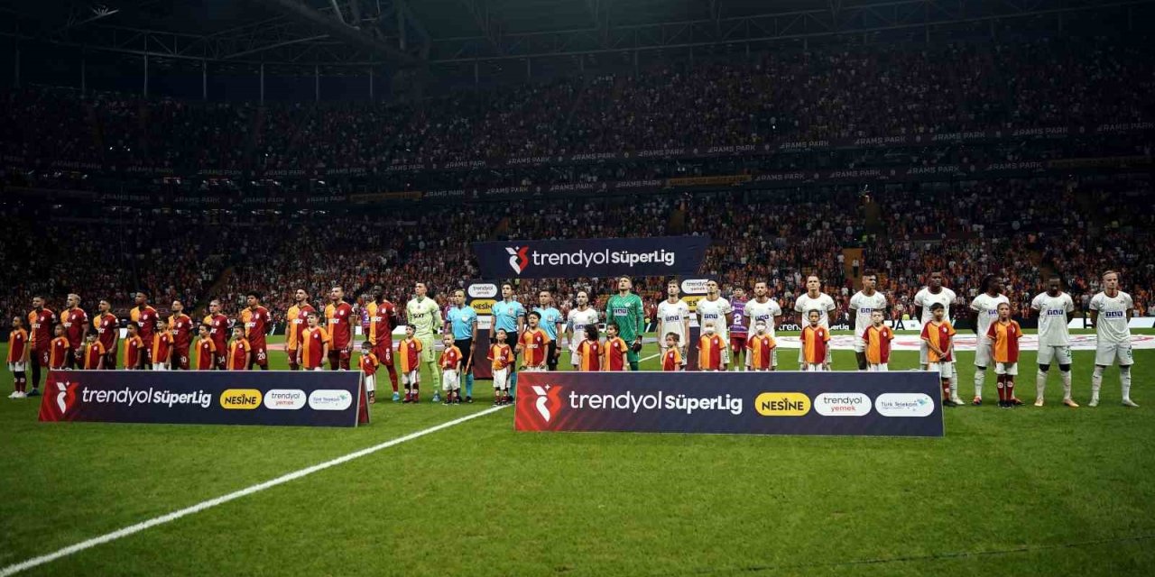 ALANYASPOR İLE GALATASARAY 18. RANDEVUDA