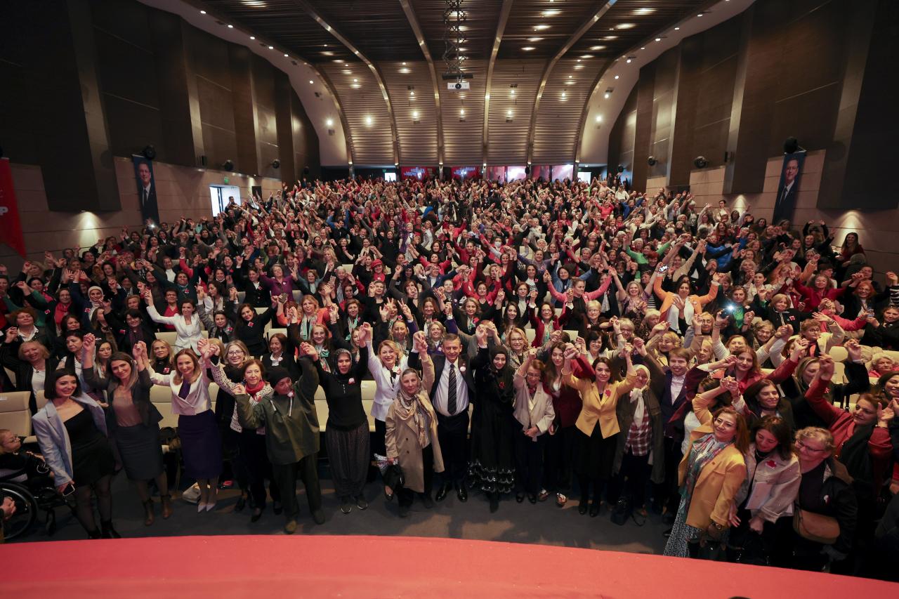 Cumhuriyet Halk Partisi Genel Başkanı Özgür Özel: “Bütün Kadınları Türkiye’nin Demokrasi Devrimine Davet Ediyorum”