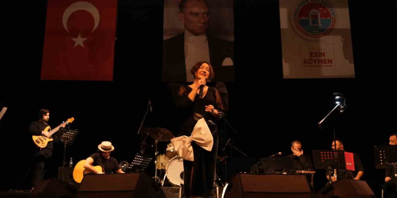 MALTEPE’DE NAZAN ÖNCEL COŞKUSU