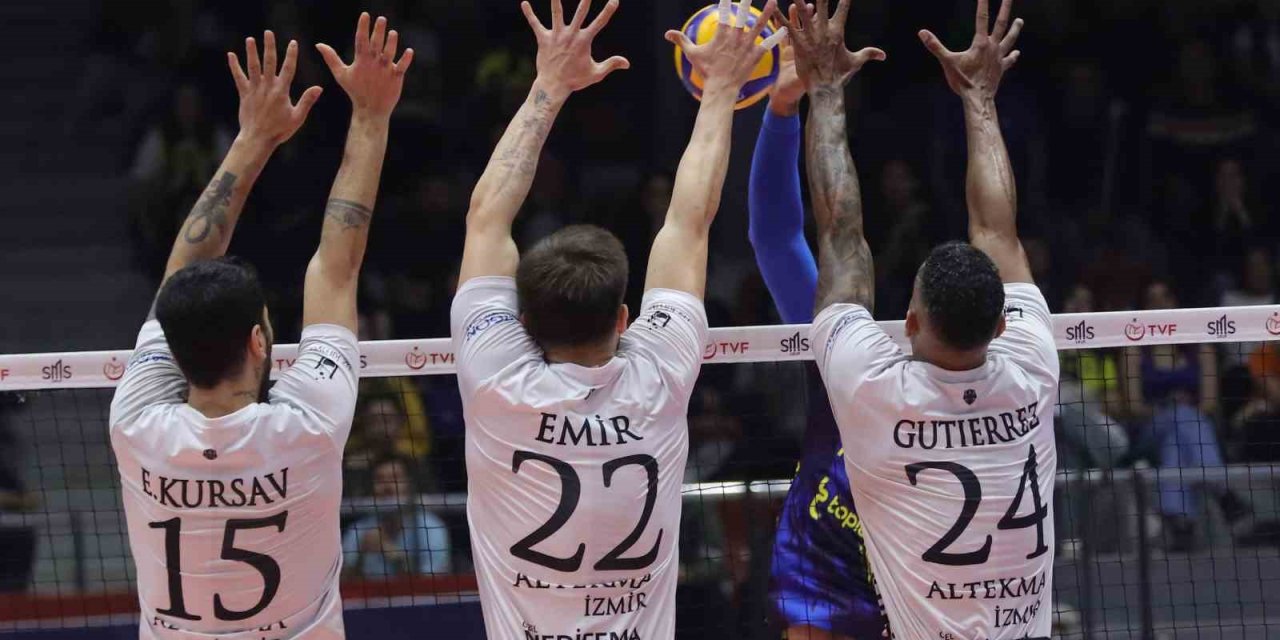 EFELER LİGİ: ALTEKMA: 2 - FENERBAHÇE MEDİCANA: 3