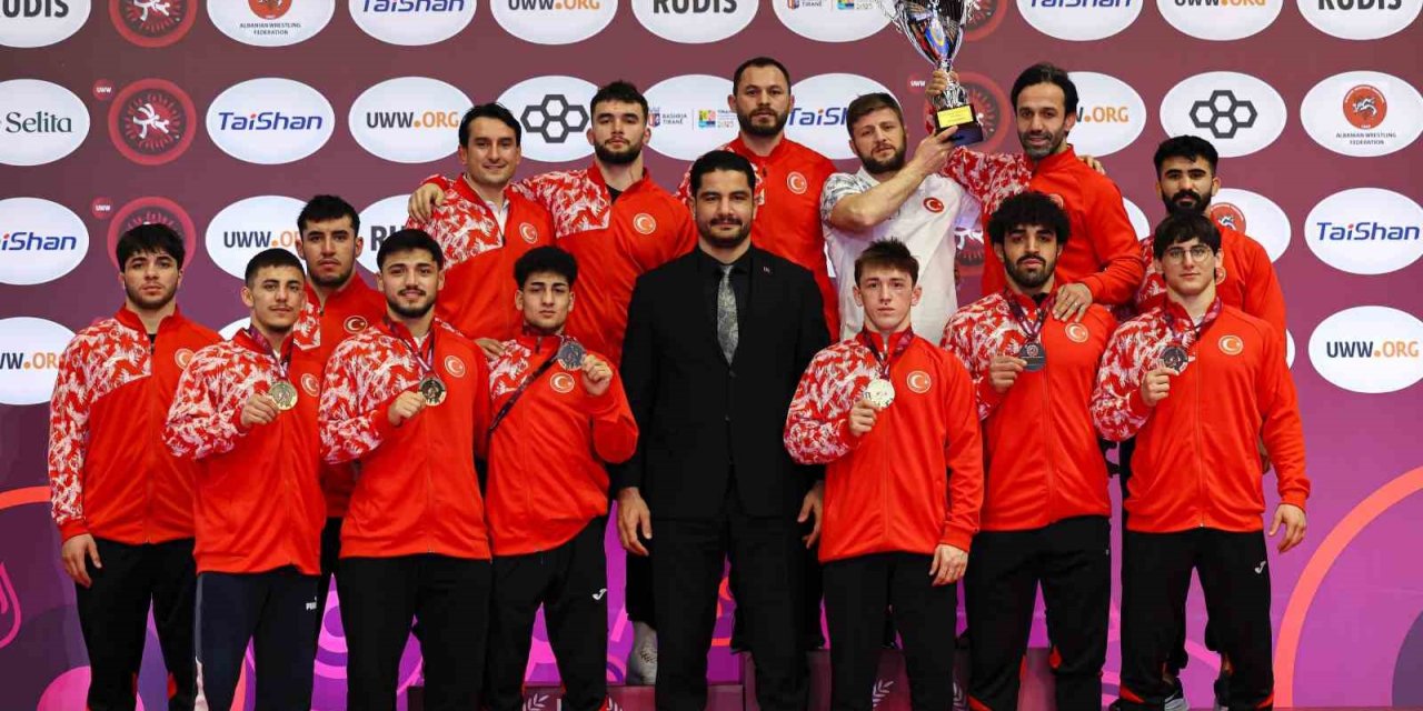 U23 SERBEST GÜREŞ MİLLİ TAKIMI, AVRUPA İKİNCİSİ OLDU