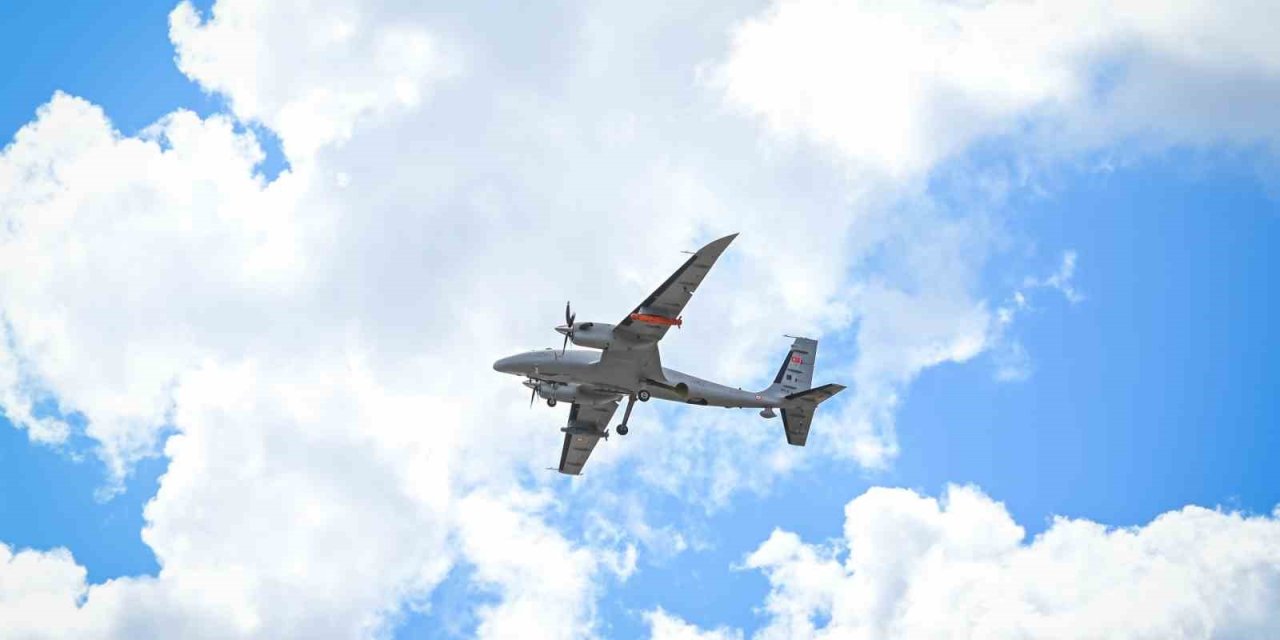 BAYRAKTAR AKINCI 100 BİN UÇUŞ SAATİNİ AŞTI