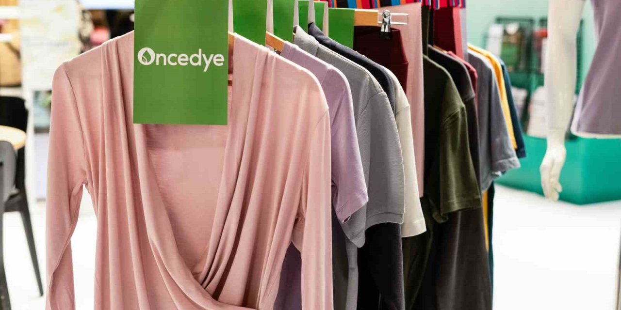 AKSA AKRİLİK, ‘ACRYLUNA ONCEDYE’I PİYASAYA SÜRDÜ