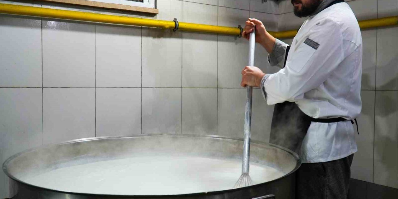 ÜMRANİYE BELEDİYESİ RAMAZAN AYINDA DA İHTİYAÇ SAHİPLERİNİ YALNIZ BIRAKMIYOR