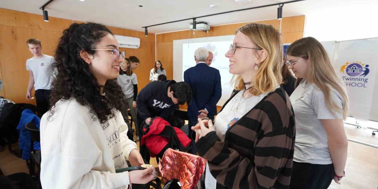 POLONYALI ÖĞRENCİLER TÜRK KÜLTÜRÜNÜ BEYLİKDÜZÜ’NDE KEŞFETTİ