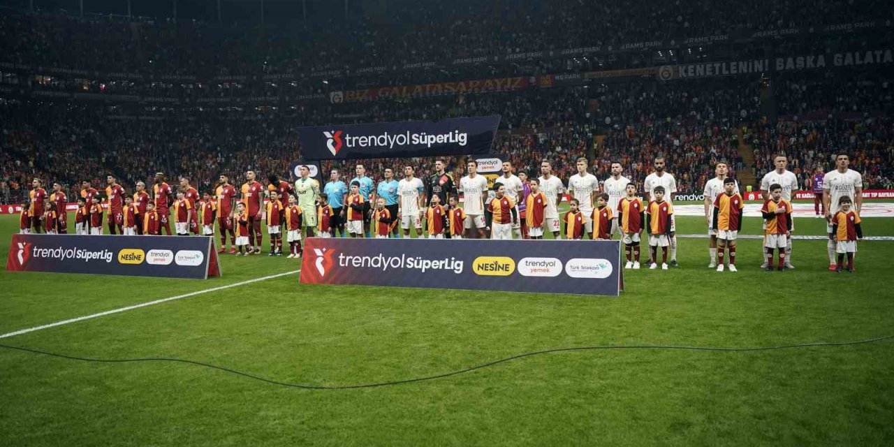 TRENDYOL SÜPER LİG: GALATASARAY: 0 - ANTALYASPOR: 0 (MAÇ DEVAM EDİYOR)