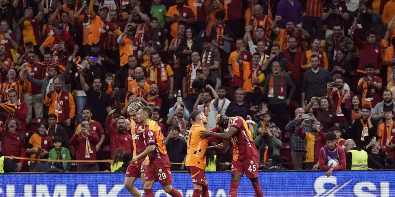 GALATASARAY, LİGDEKİ YENİLMEZLİK SERİSİNİ 28 YAPTI