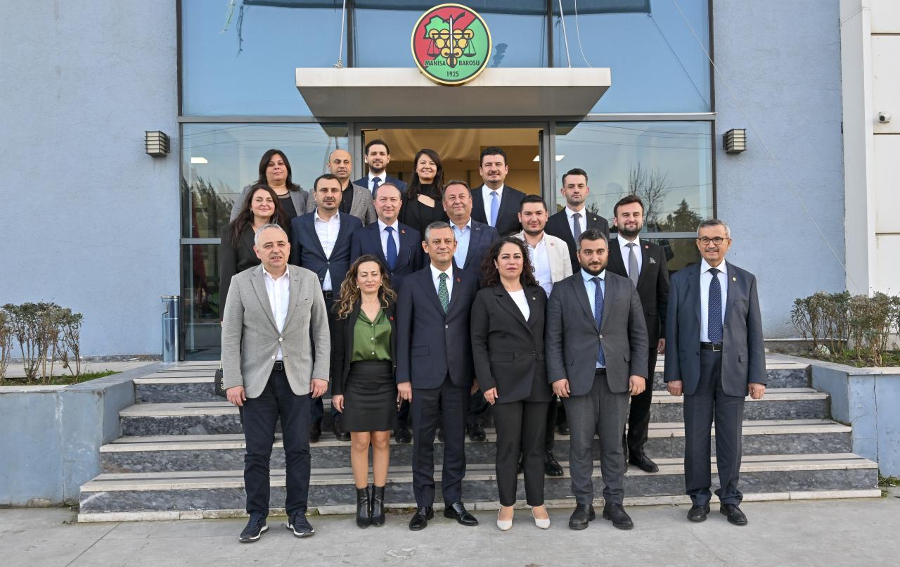 CHP Genel Başkanı Özgür Özel, Manisa Barosunu Ziyaret Etti