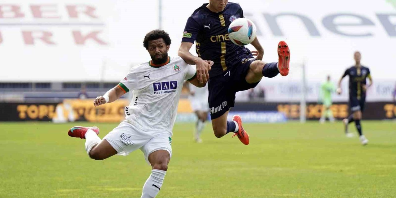 TRENDYOL SÜPER LİG: KASIMPAŞA: 2 - CORENDON ALANYASPOR: 1 (MAÇ SONUCU)