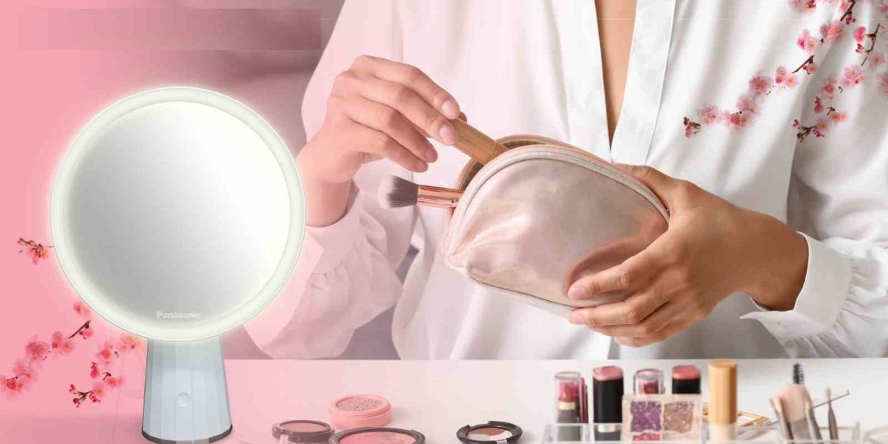 PANASONİC’TEN LED IŞIKLI AYNA