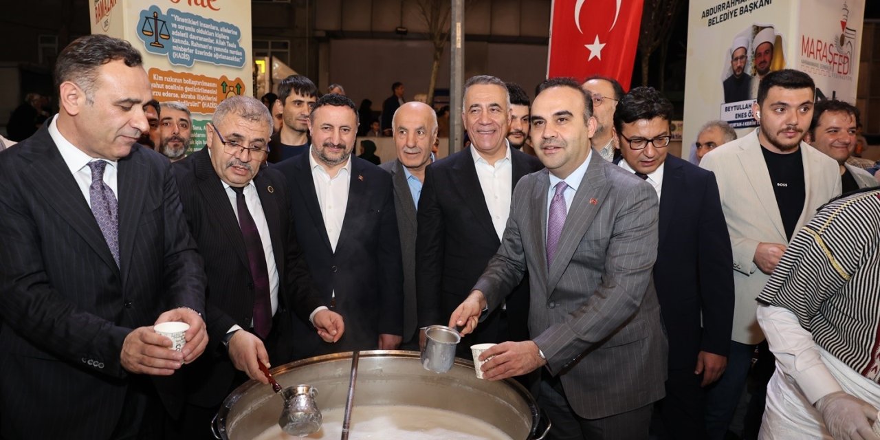 BAKAN KACIR, SULTANGAZİ BELEDİYESİ RAMAZAN ÇADIRINI ZİYARET ETTİ