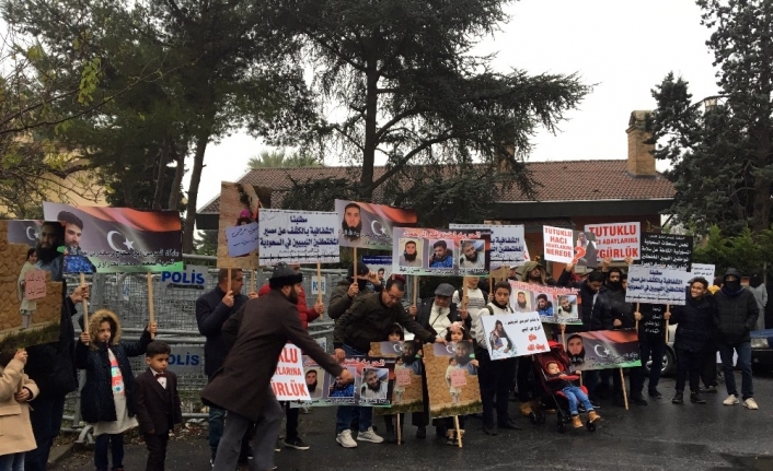 Suudi Arabistan Konsolosluğu önünde Libya protestosu