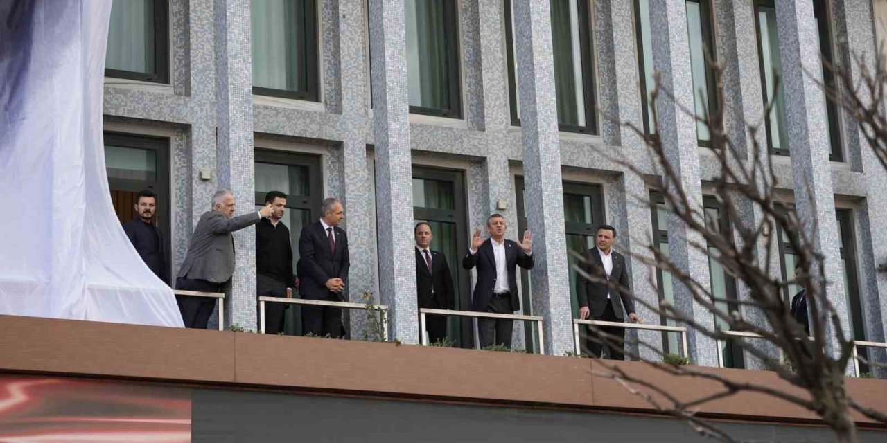 CHP LİDERİ ÖZGÜR ÖZEL: "İMAMOĞLU ÇIKANA KADAR İBB’DE OLACAĞIZ"