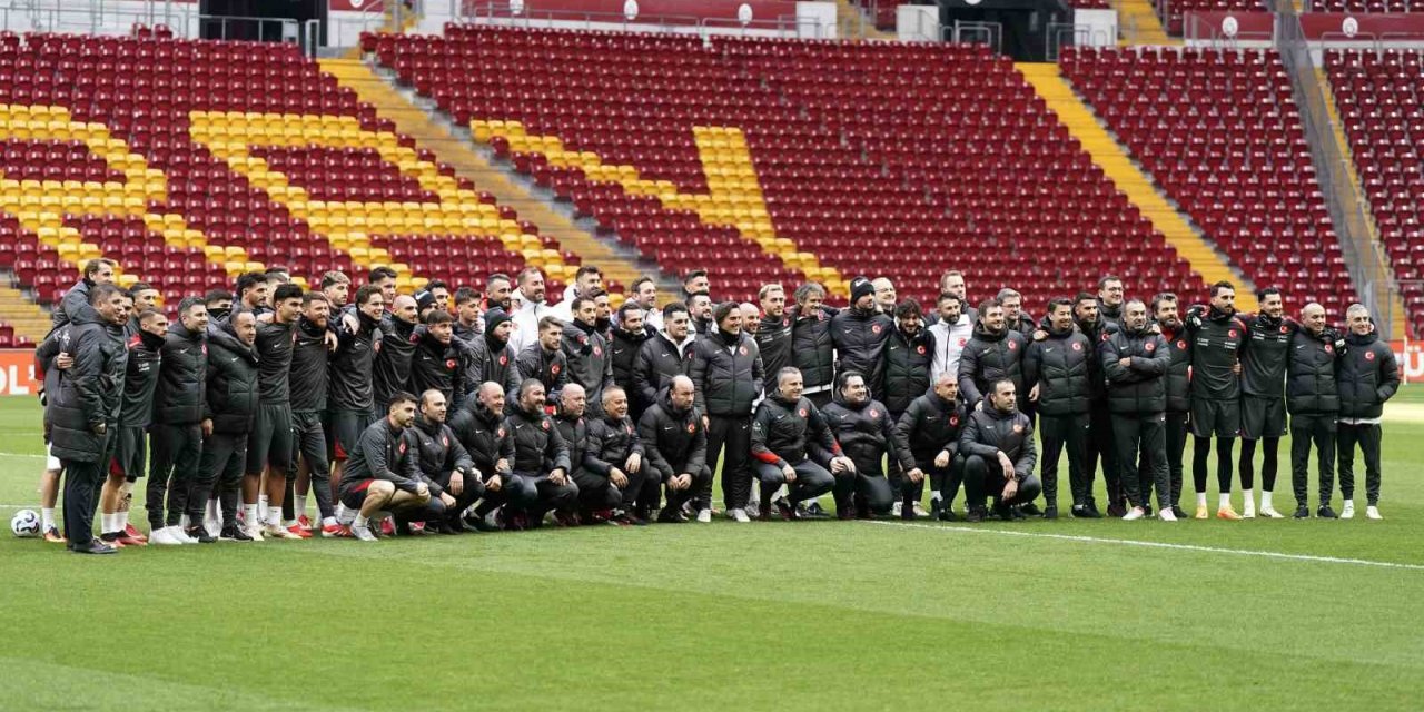 A MİLLİ FUTBOL TAKIMI, MACARİSTAN MAÇINA HAZIR