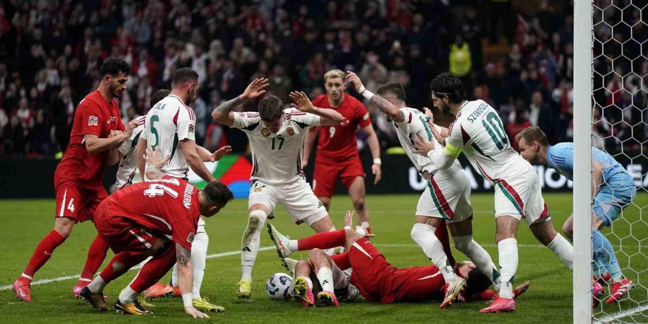 UEFA ULUSLAR LİGİ: TÜRKİYE: 1 - MACARİSTAN: 1 (İLK YARI)