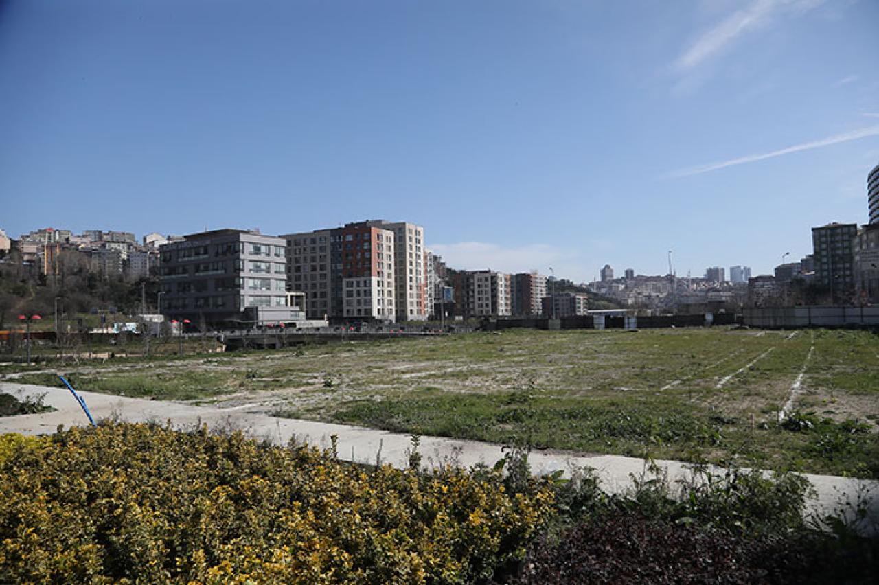 KÂĞITHANE’YE YENİ YEŞİL ALAN VE SPOR SAHALARI