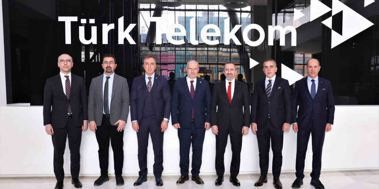 TÜRK TELEKOM’DAN ’YERLİ VE MİLLİ HABERLEŞME CİHAZI’ PROJESİ