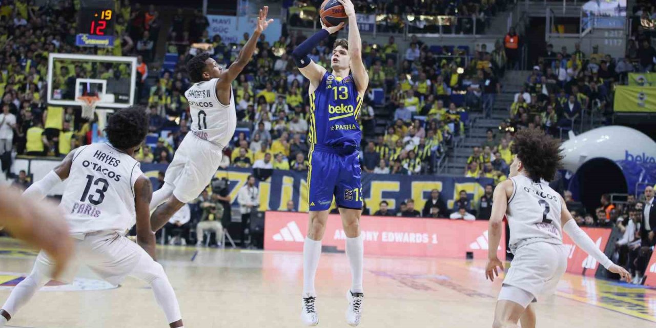 FENERBAHÇE, EUROLEAGUE’DE PLAY-OFF’U GARANTİLEDİ