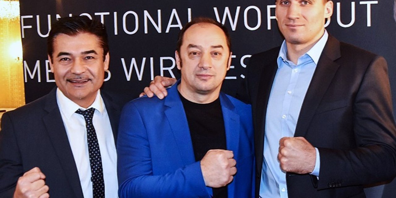 VİKTOR FAUST, RYDELL BOOKER İLE RİNGE ÇIKACAK