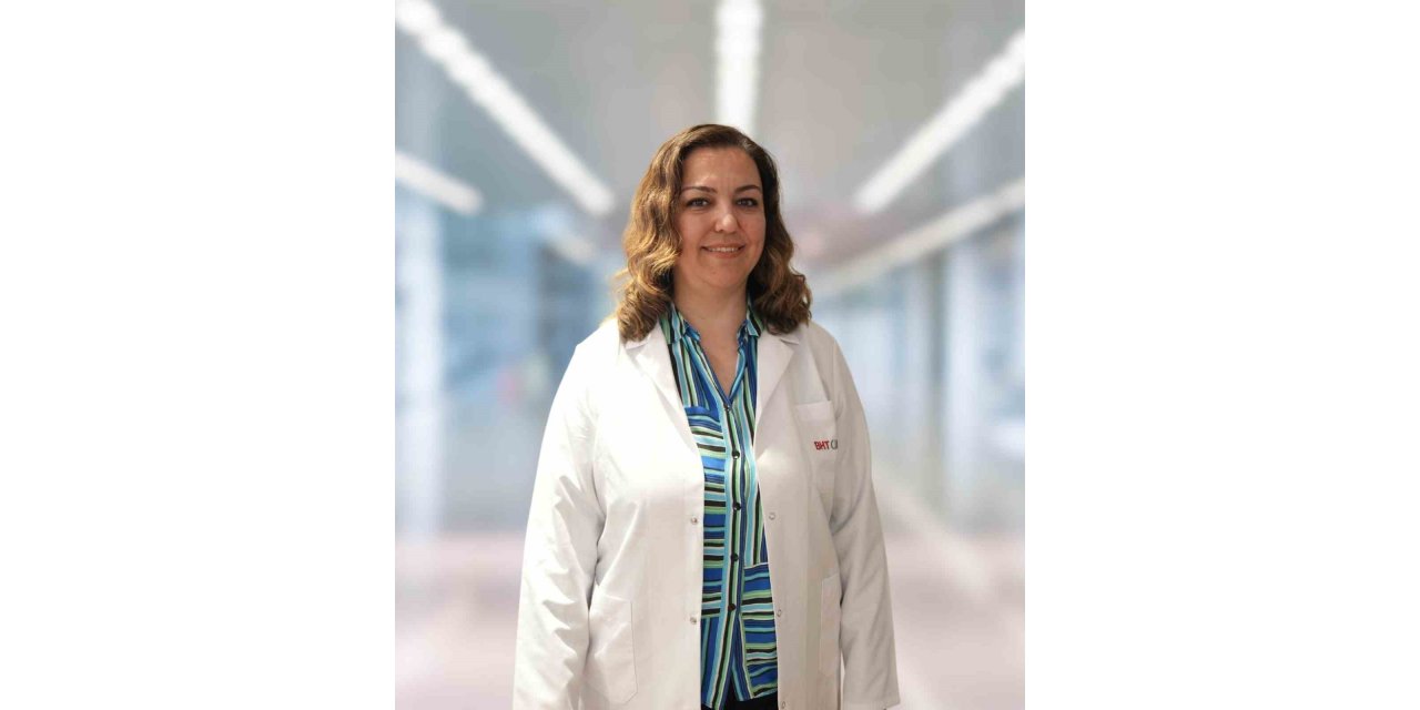 EVDE BEL VE BOYUN AĞRILARINI HAFİFLETMEK İÇİN ETKİLİ EGZERSİZLER