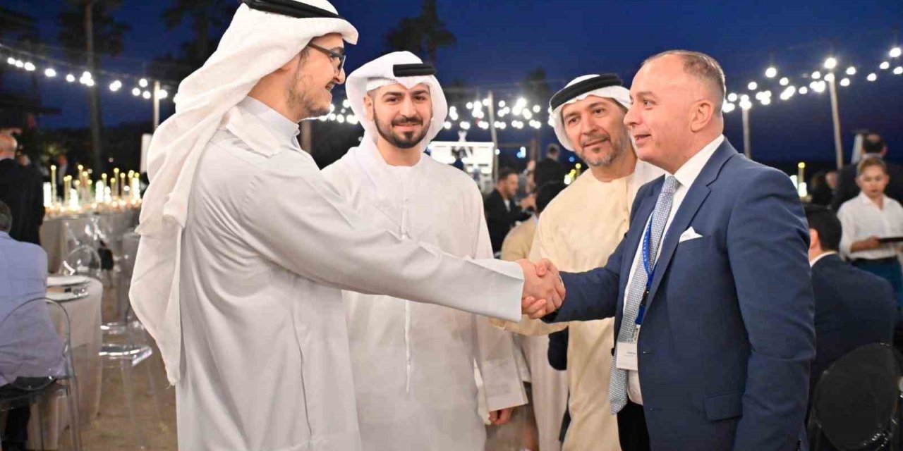 DUBAİ’DE TÜRKİYE’YE YATIRIM, İFTARDA KONUŞULDU