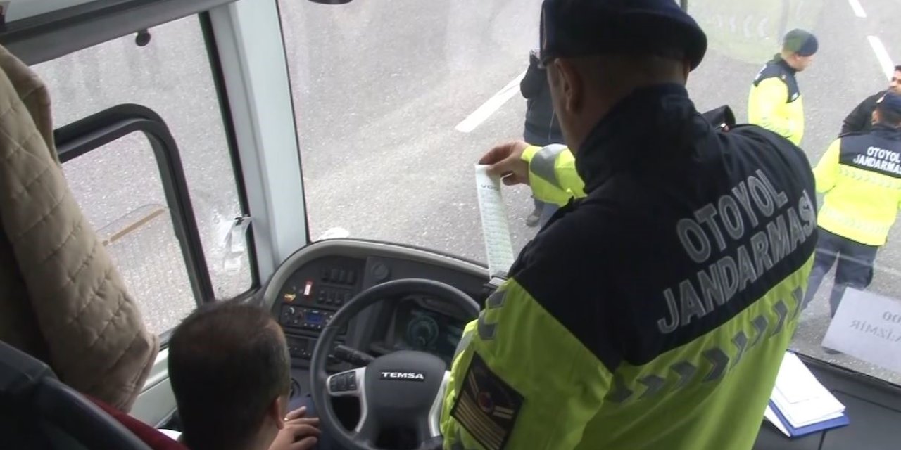 İSTANBUL’DA JANDARMADAN TRAFİKTE RAMAZAN BAYRAMI DENETİMİ