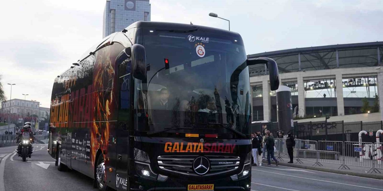 GALATASARAY, TÜPRAŞ STADYUMU’NA ULAŞTI