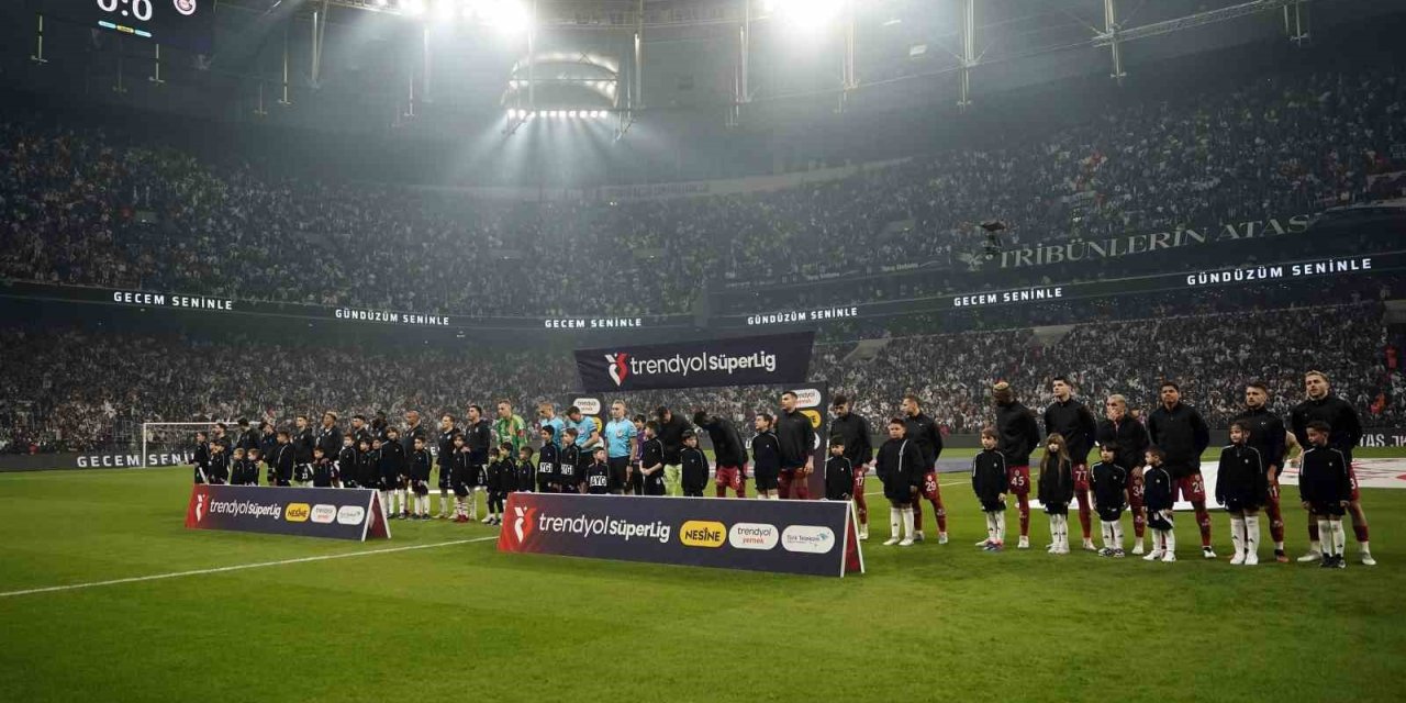 TRENDYOL SÜPER LİG: BEŞİKTAŞ: 0 - GALATASARAY: 0 (MAÇ DEVAM EDİYOR)