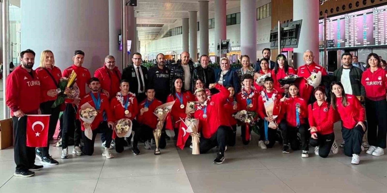 AVRUPA ŞAMPİYONU PARA ATLETİZM MİLLİ TAKIMI YURDA DÖNDÜ